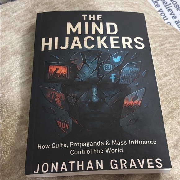 The Mind Hijackers Book and Sticker Voltaire Jonathan Graves Cults Propaganda - Picture 1 of 3